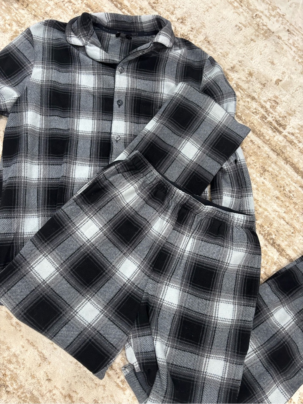 SKIMS Flannel Pajama Set